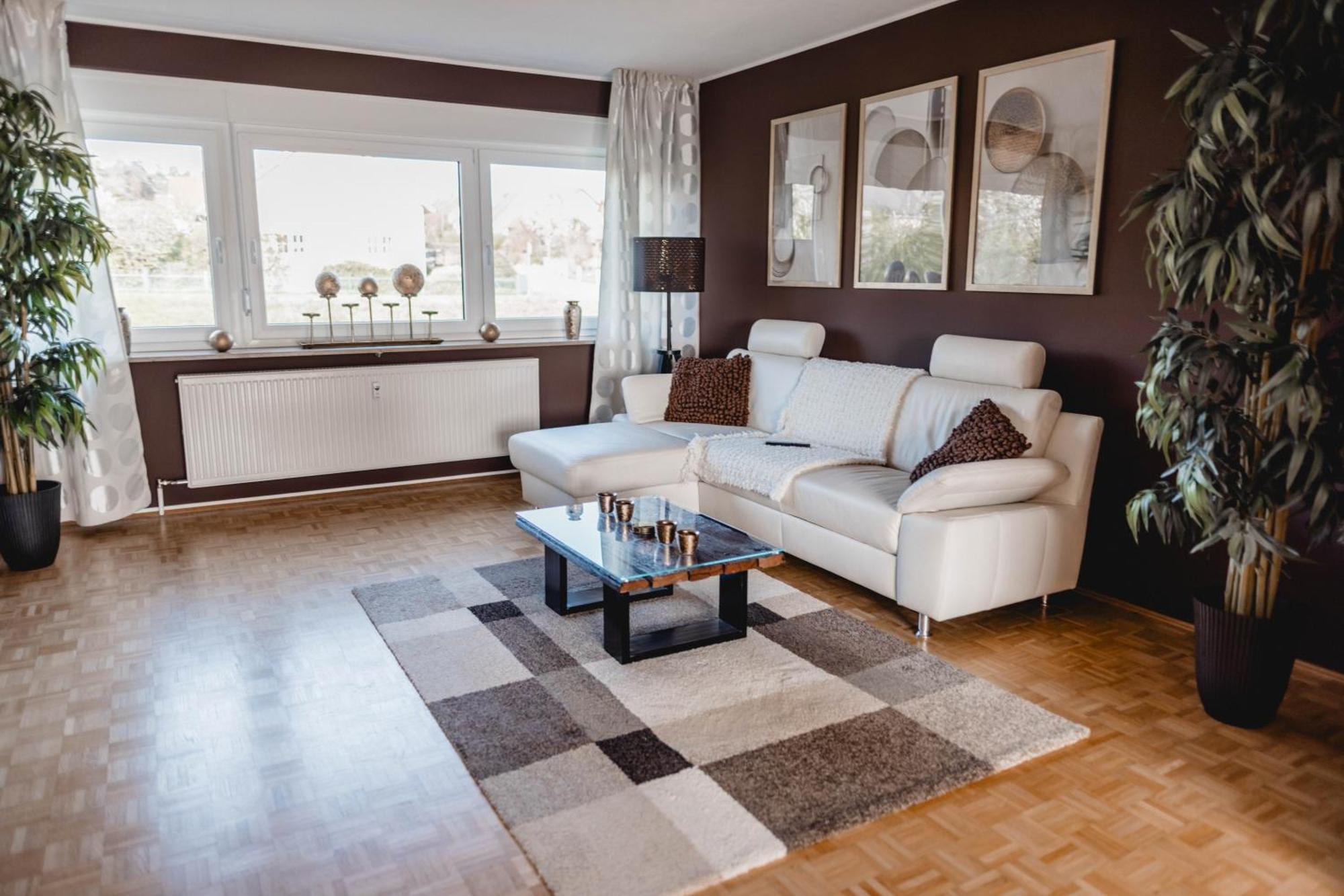 Me Homes - Grosse Moderne Designer-Wohnung Fuer Urlaub Und Business - Mit Kueche, Buero, Balkon Und 2 Parkplaetzen Bayreuth Exterior photo
